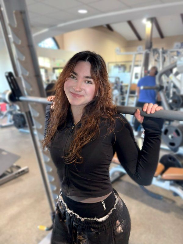 Erika Ogzewalla - Personal Trainer